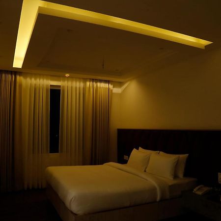 Dayal Hotel Una (Himachal Pradesh) מראה חיצוני תמונה